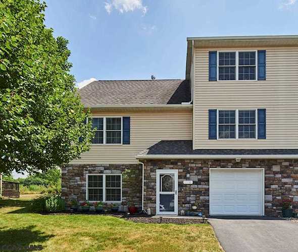 116 Faust Circle Bellefonte, PA 16823 | condo for sale | KBB Photo 1