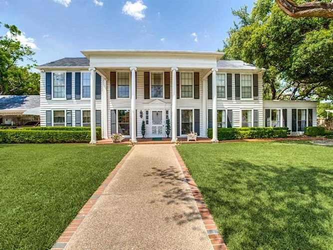 9311 Moss Circle Drive Dallas, TX 75243