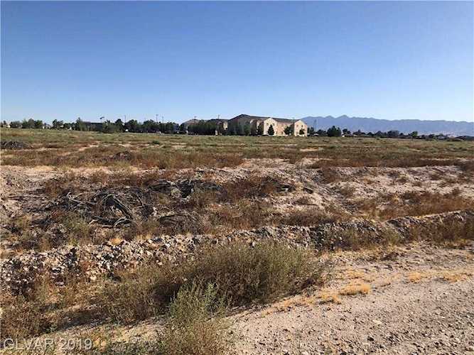 901 E Enchanted Mesa Pahrump, NV 89048