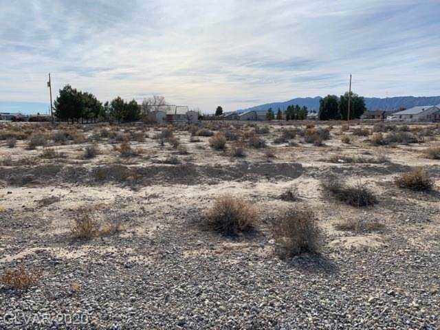 301 E Gina Pahrump, NV 89048 | MLS 2162883 Photo 1