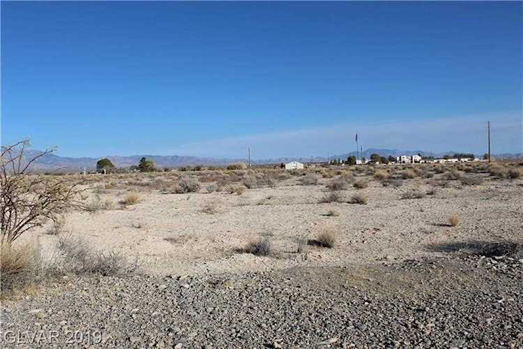 10091 S Robert Rd Pahrump, NV 89048