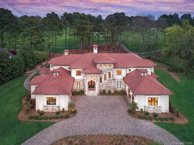 8413 Eagle Glen Charlotte, NC 28210