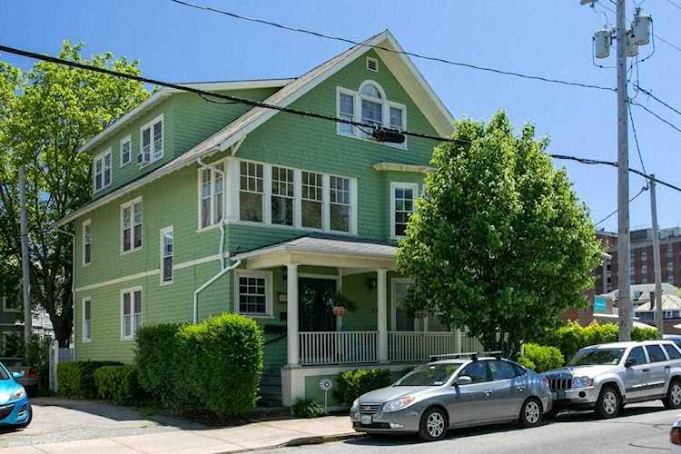 315 Broadway #1 Newport, RI 02840