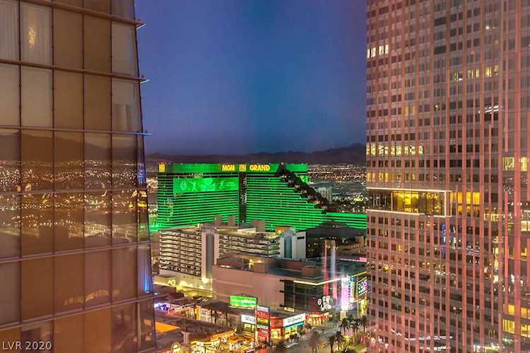 3726 Las Vegas #2511 Las Vegas, NV 89158