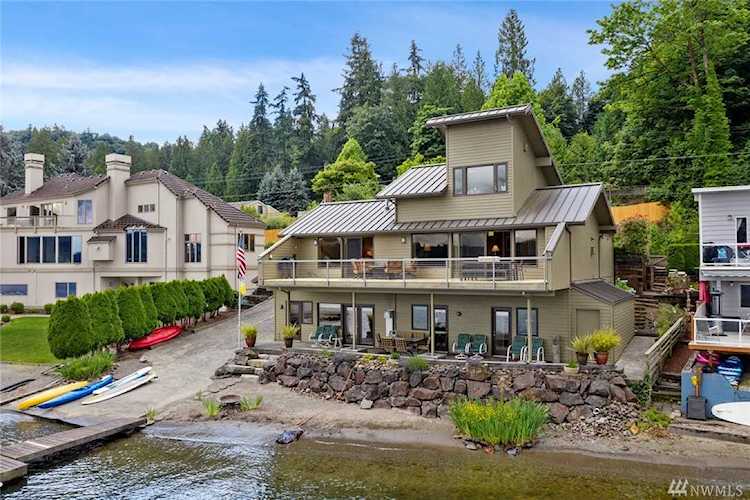 3840 W Lake Sammamish Pkwy SE Bellevue, WA 98008