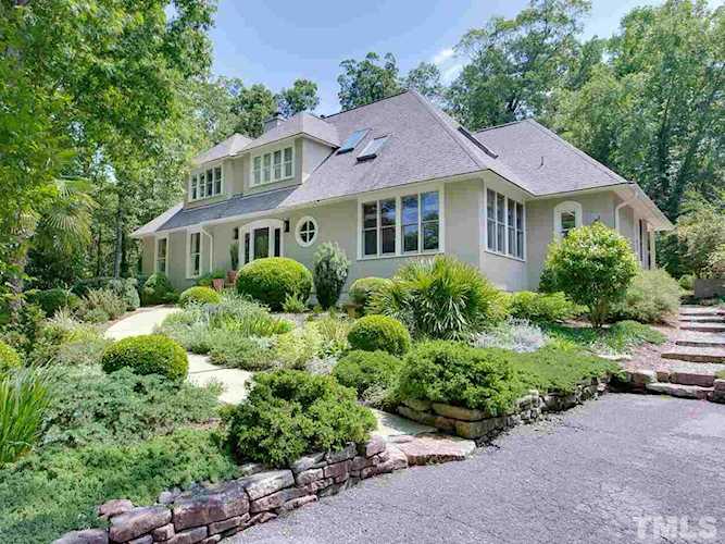 100 Greenwood Lane Chapel Hill, NC 27514