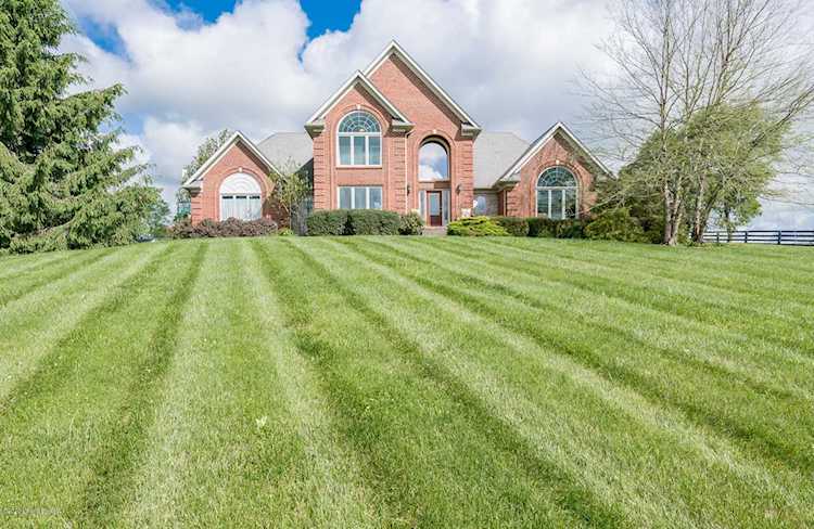 1105 Bluegrass Pkwy La Grange, KY 40031 | MLS 1560704 Photo 1
