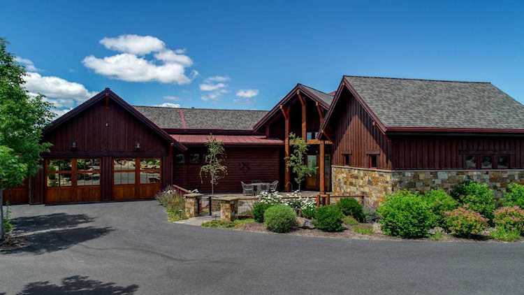 16320 SW Vaqueros Way Powell Butte, OR 97753 | MLS 220104700 Photo 1