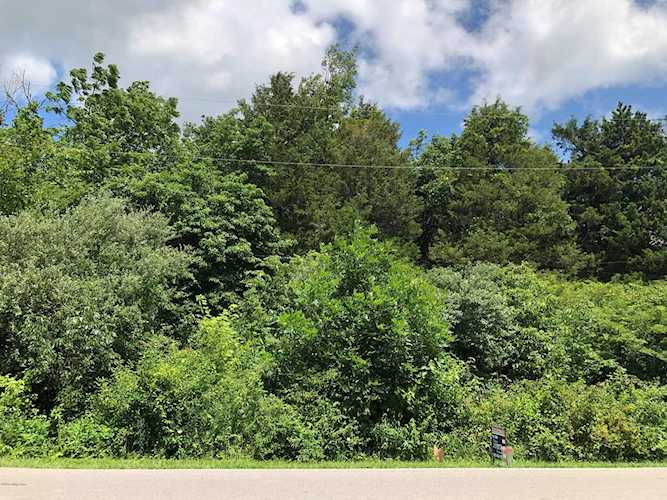 2154 Crystal Dr La Grange, KY 40031