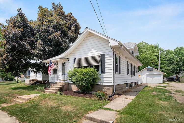 117 W Union St Seneca, IL 61360
