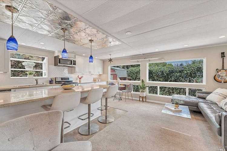 102 Sunrise Lane Novato, CA 94949