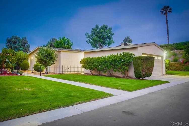 3701 Savory Way Oceanside, CA 92057