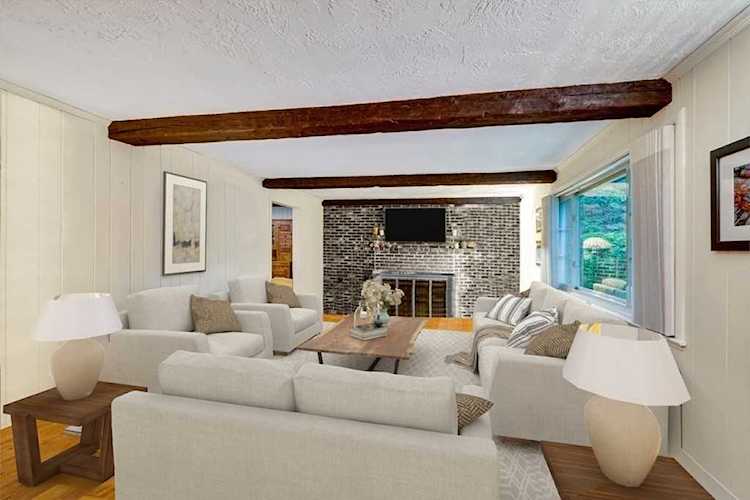 76 North Border Road Winchester, MA 01890