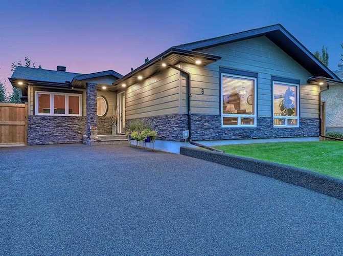 8 Lake Wapta Rise SE Calgary, AB T2J 2M9
