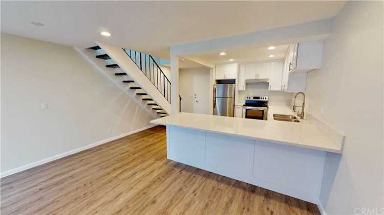 1436 12th Street #A Manhattan Beach, CA 90266