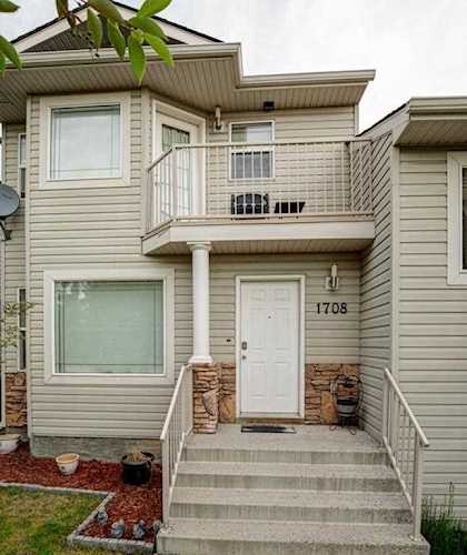 1708 High Country Dr NW High River, AB T1V 1X8