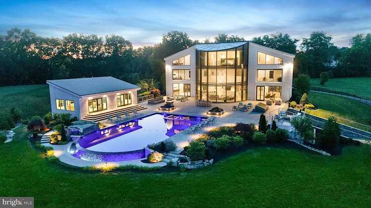 1245 S Creek Rd West Chester, PA 19382