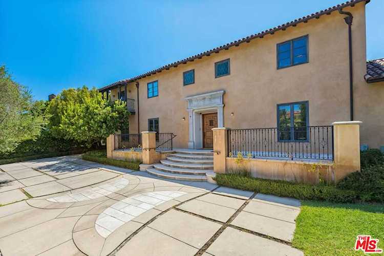 305 S June Street Los Angeles, CA 90020