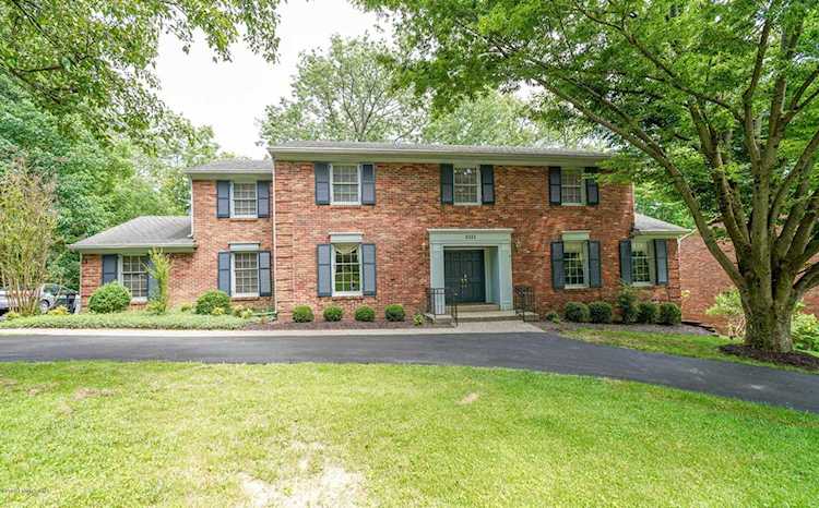 6313 Deep Creek Dr Prospect, KY 40059