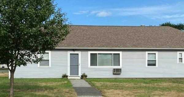 32 Fredette St #32 Chicopee, MA 01022