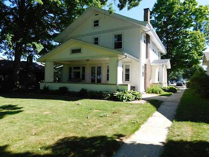 106 Chestnut Street Winona Lake, IN 46590