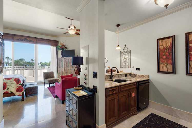 15300 Emerald Coast Parkway #UNIT 203 Destin, FL 32541