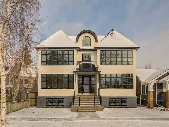 234 40 Ave SW Calgary, AB T2S 0X3