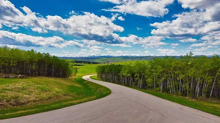 198 West Ave Rural Foothills County, AB T1S 2B8