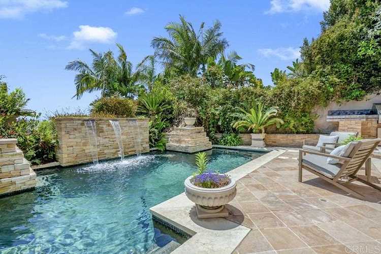 5381 Moonlight Lane La Jolla, CA 92037