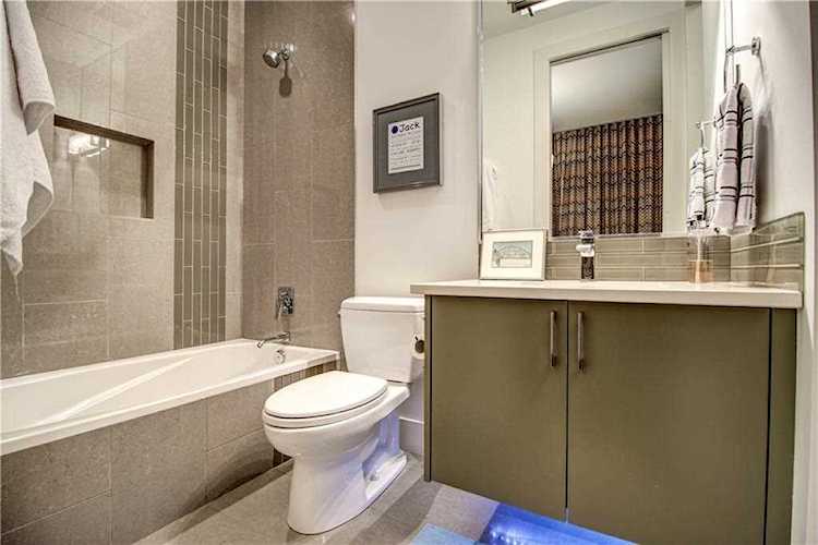 3819 12 St SW Calgary, AB T2T 3P3