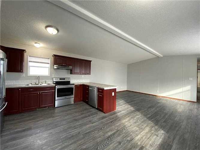 1101 84 St NE #76 Calgary, AB T2A 7X2