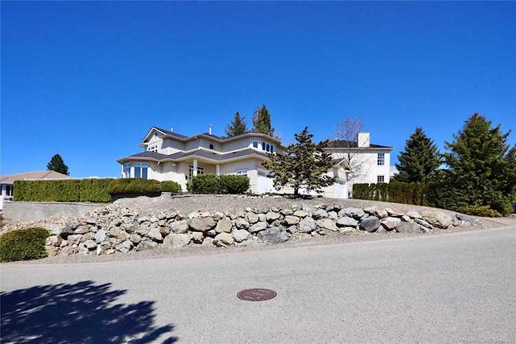 1007 Skeena Drive Kelowna, BC V1V2K7