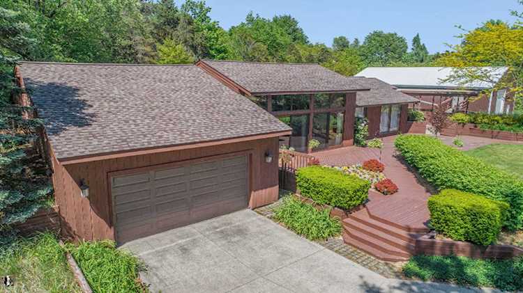 4746 Butternut Dr Holland, MI 49424