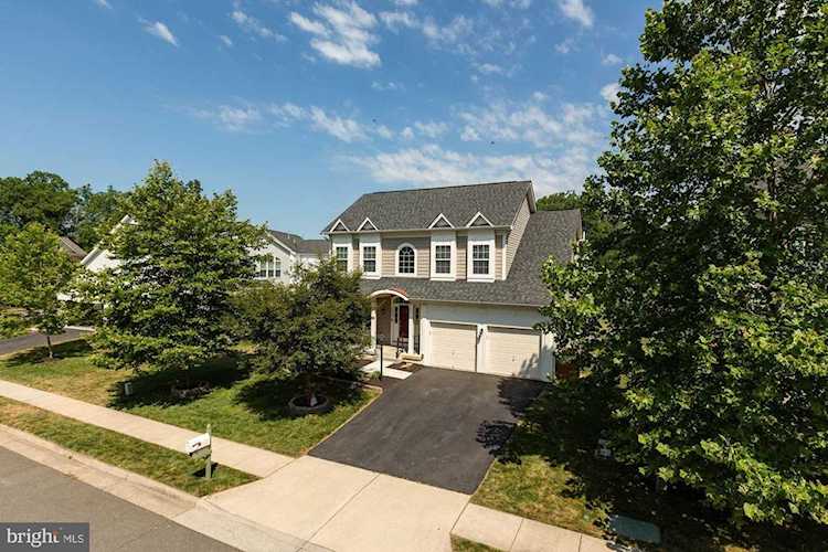 8930 Kingbird Ct Gainesville, VA 20155