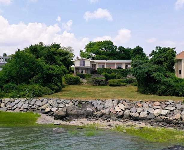 142 Crabtree Road Quincy, MA 02171