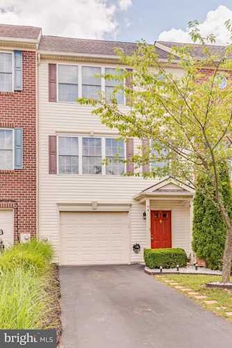 94 Teague Ln Martinsburg, WV 25404 | MLS ® WVBE178652 Photo 1