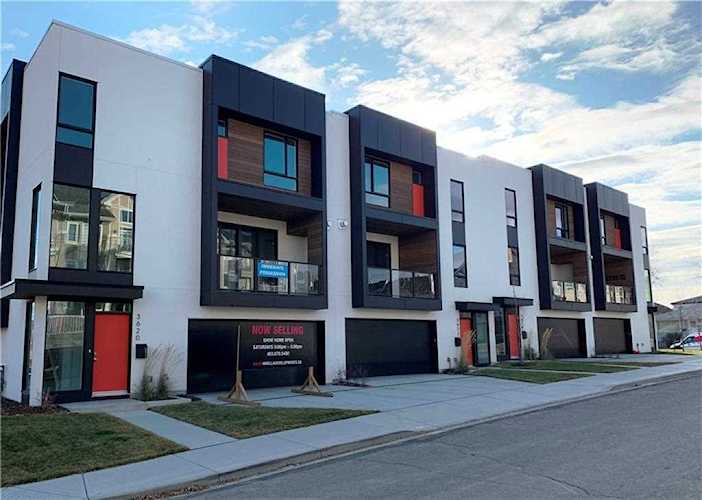 3620 17 St SW Calgary, AB T2T 2G3