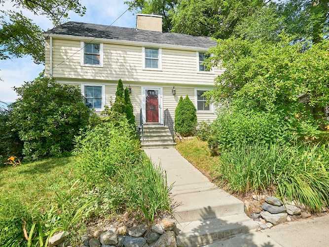 4 Prince Ave Winchester, MA 01890