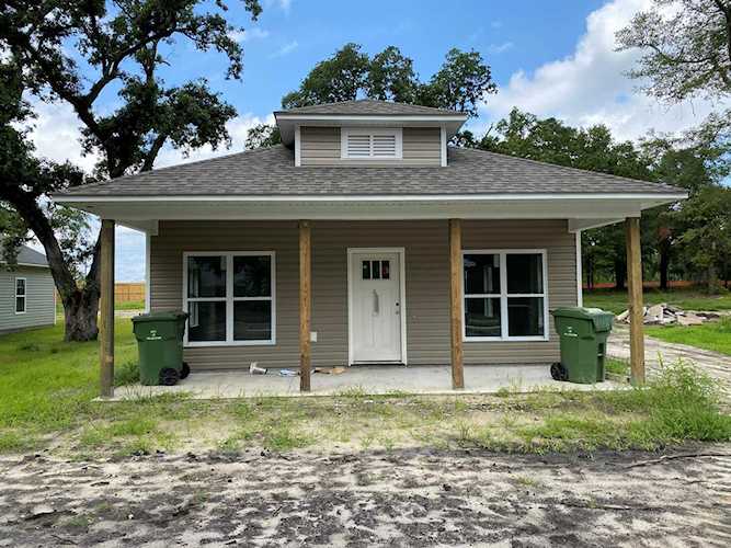 Home For Sale At 117 N Carolina Avenue, Wilmington NC 28401 $219,900 Photo 1