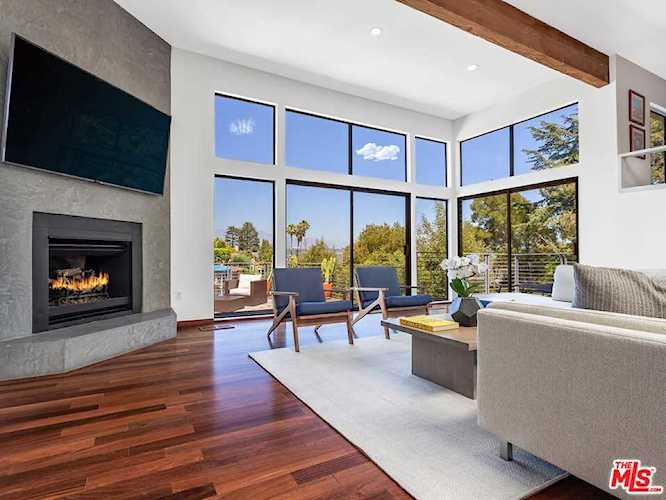 3612 Lowry Road Los Angeles, CA 90027