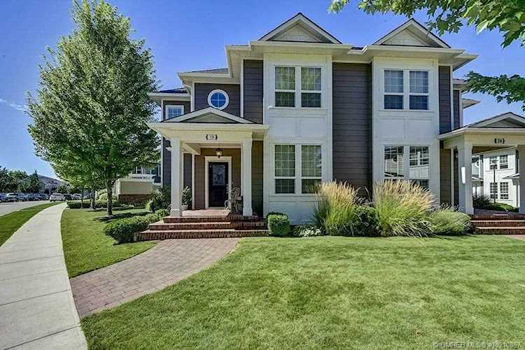 328 Providence Avenue Kelowna, BC V1W5A5