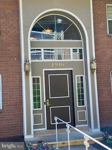 1916 Wilson Ln #201 Mclean, VA 22102 | MLS ® VAFX1141792 Photo 1