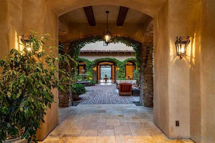 18471 Calle Tramonto Rancho Santa Fe, CA 92091