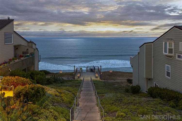 1765 Tattenham Encinitas, CA 92024
