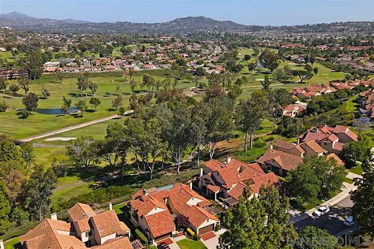 17555 Devereux Rd San Diego, CA 92128