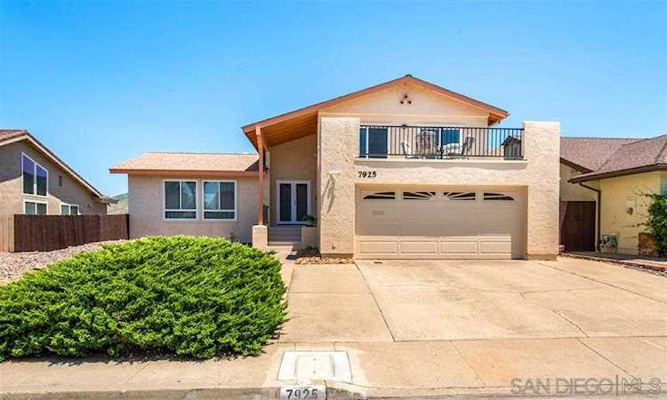 7925 Hemingway Ave San Diego, CA 92120