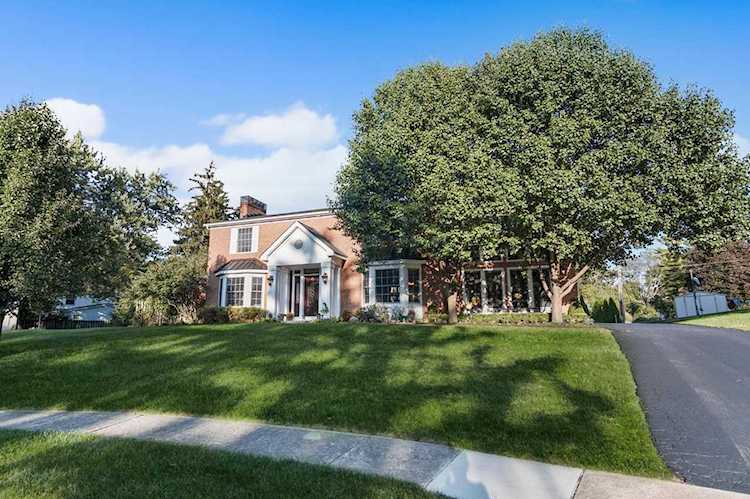 4440 Stonebrook Court Upper Arlington, OH 43220
