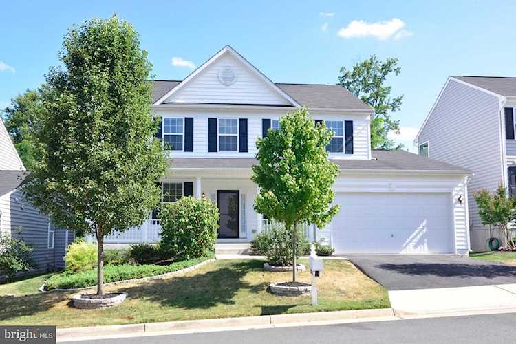 35521 Hudson St Round Hill, VA 20141
