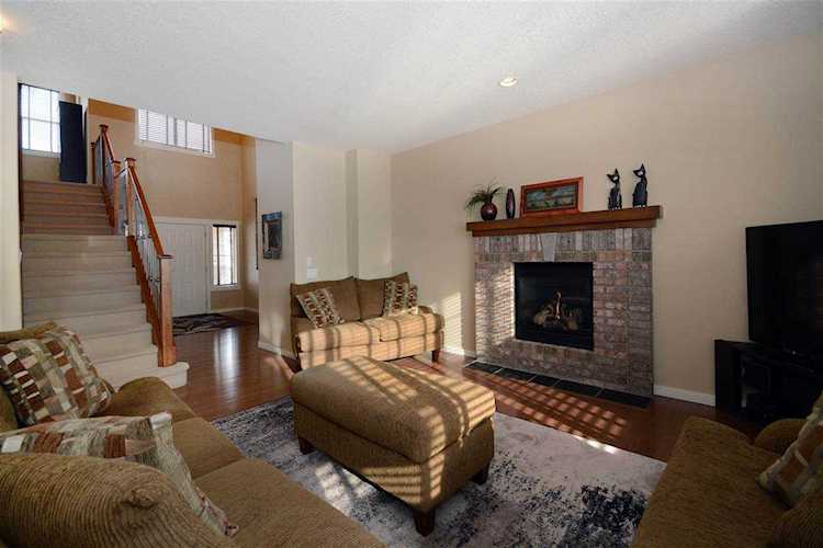 1335 Kapyong Avenue Edmonton, AB T5E 1H9