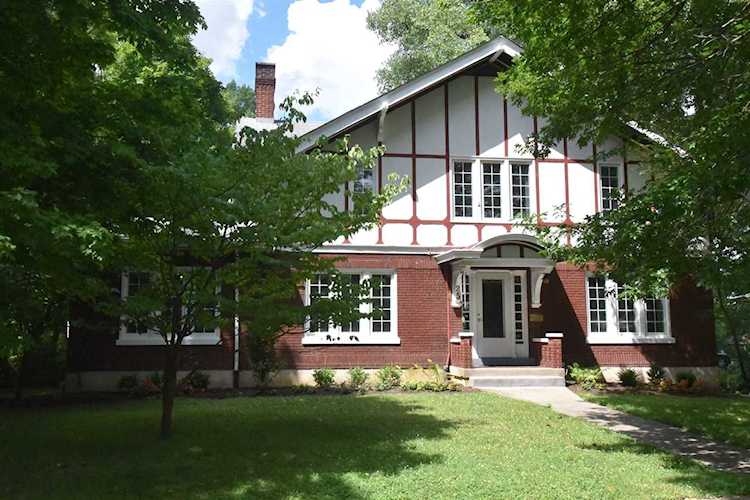 25 S Shaw Ln Fort Thomas, KY 41075